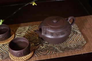 《大口壶》宜兴紫砂壶助理工艺美术师手工刻绘茶壶茶具紫泥