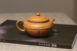 《碗灯梵莲》宜兴紫砂壶助理工艺美术师手工黄金段茶具